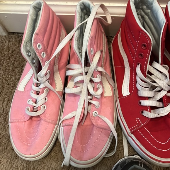 women vans 9 pair (3 pair new-marvel charlie brown and 1st pair of checker ones) - Picture 6 of 10